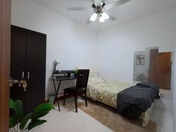 Melville Park (D18), Condominium #618269081